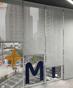 Rèm Cuốn Cửa Sổ Kính – Mẫu Đẹp Cho Nhà Hiện Đại
